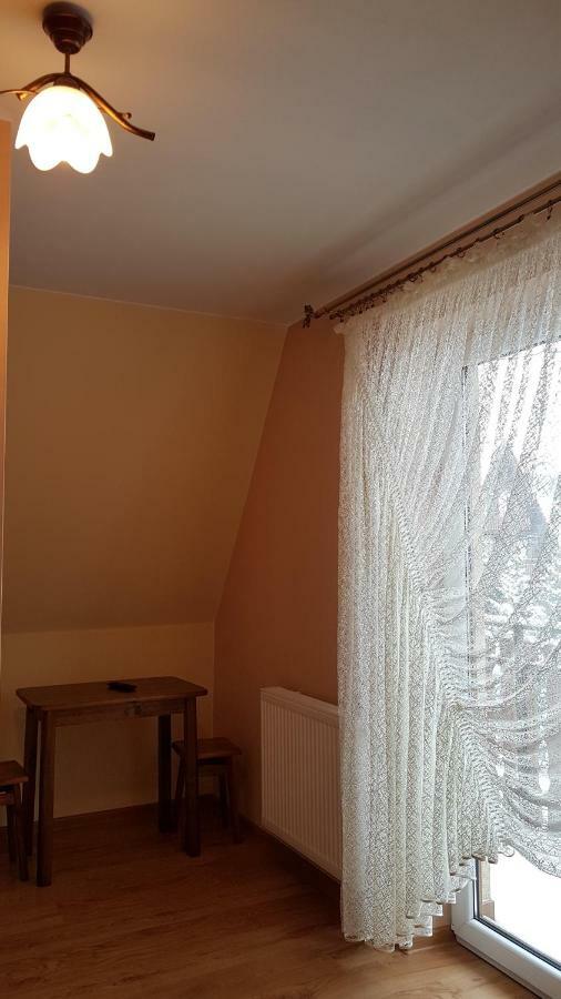 Pokoje Goscinne U Halinki Zab Bagian luar foto