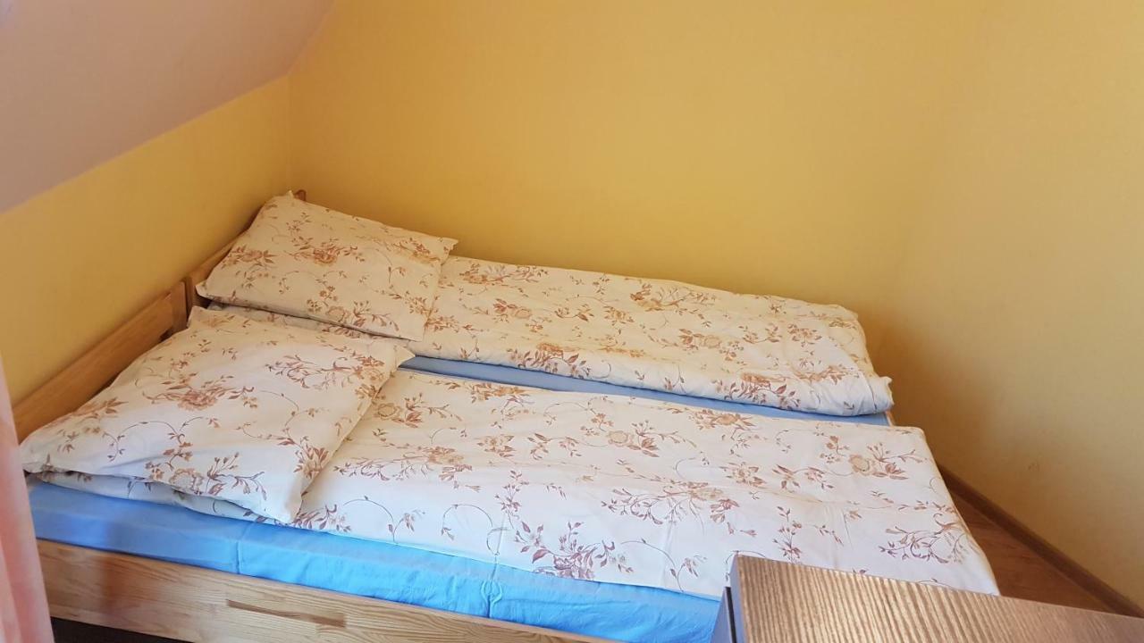 Pokoje Goscinne U Halinki Zab Bagian luar foto